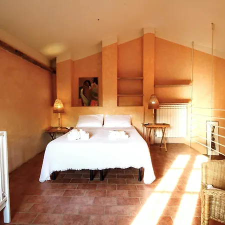 Near Trasimeno With Pool *