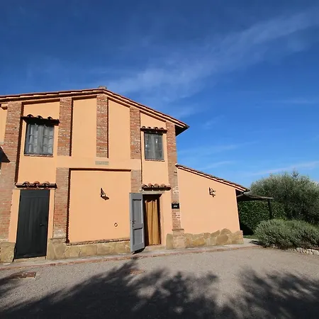 Near Trasimeno With Pool Holiday home *