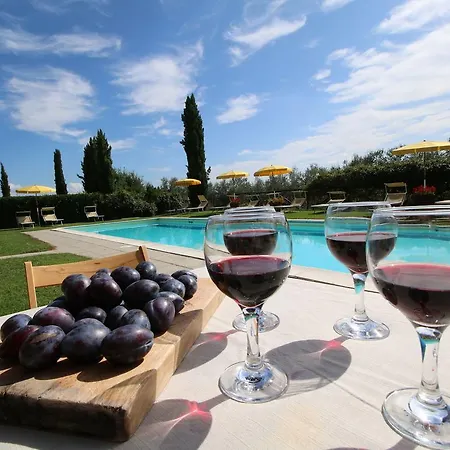 Near Trasimeno With Pool *